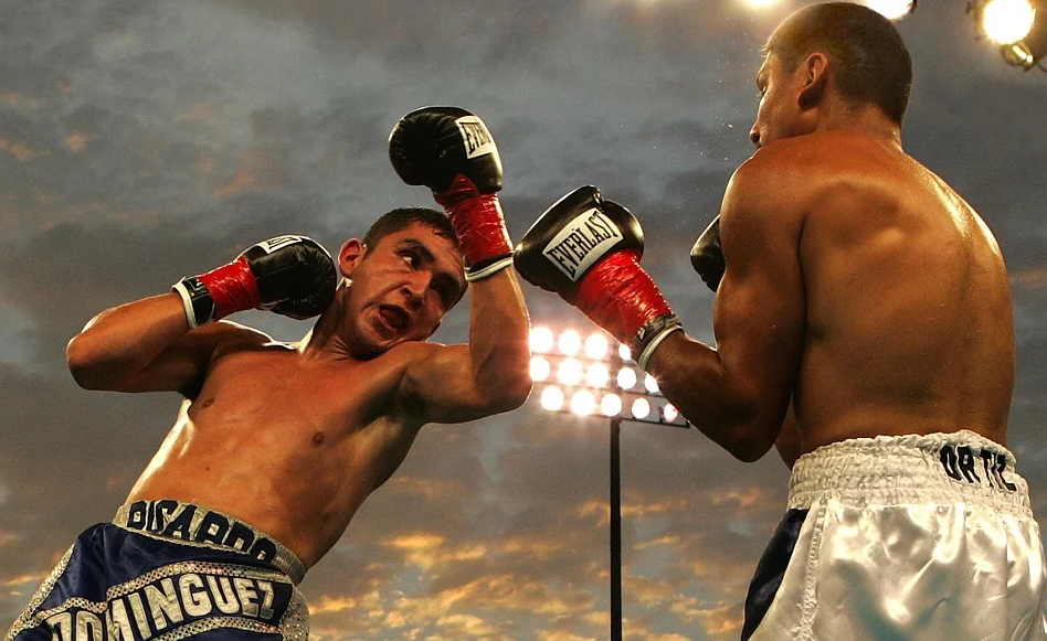 boxing-under-lights